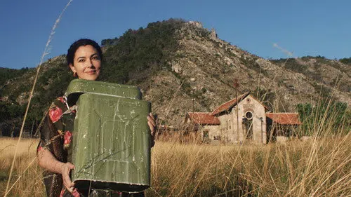 Aşk ve Savaş izle afişi