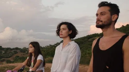 Deniz ve Güneş izle afişi