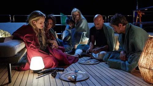 Teknede Dehşet izle afişi