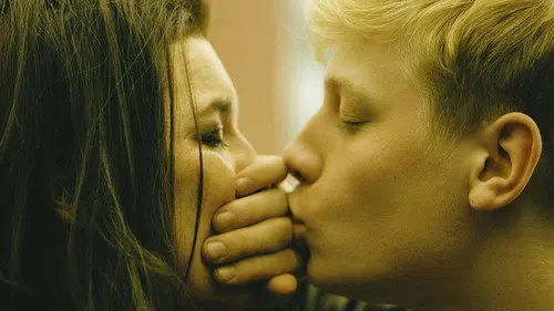Mommy izle