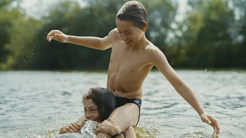 Young Hearts izle
