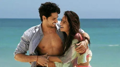 Tekrar Bak / Baar Baar Dekho izle