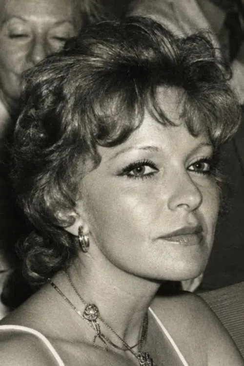 Lisa Gastoni