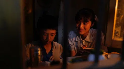 İki Dünya Arasında izle