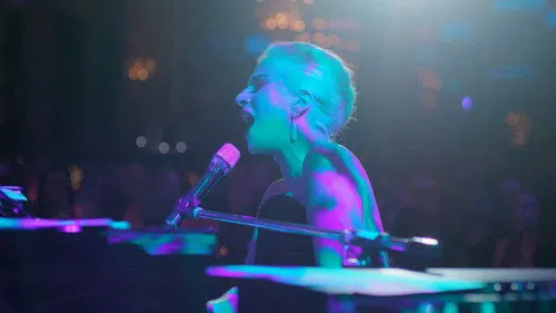 Gaga: Five Foot Two izle