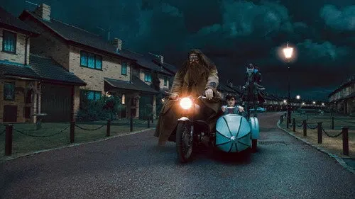 Harry Potter ve Ölüm Yadigârları: Bölüm 1 izle