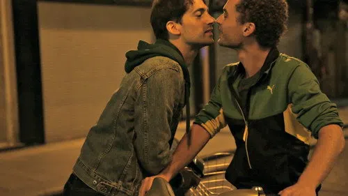 Paris 05:59 / Théo & Hugo izle