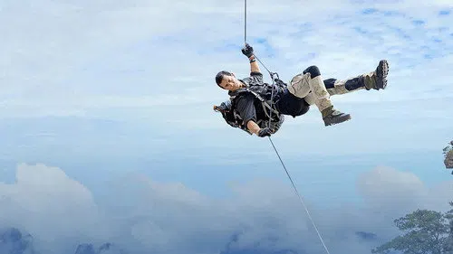 Bear Grylls ile Yabanda izle