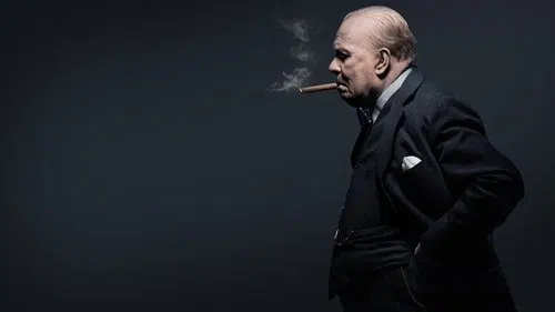 En Karanlık Saat izle