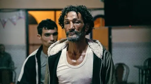 Av Köpekleri izle afişi