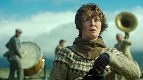 Woman at War izle afişi