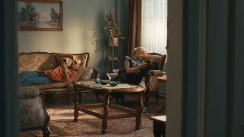 Bildiğin Gibi Değil izle afişi