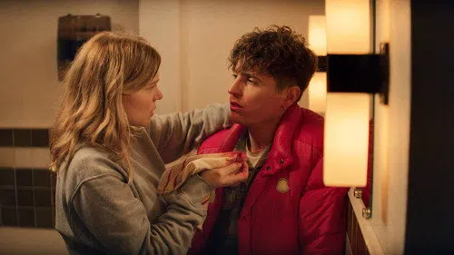 İkinci Perde izle afişi