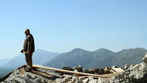 Kesişen Hayatlar izle afişi