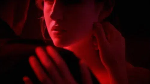 Sun Don't Shine izle afişi