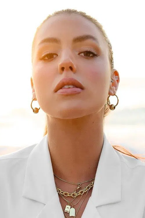 Mia Rouba M. Kiss