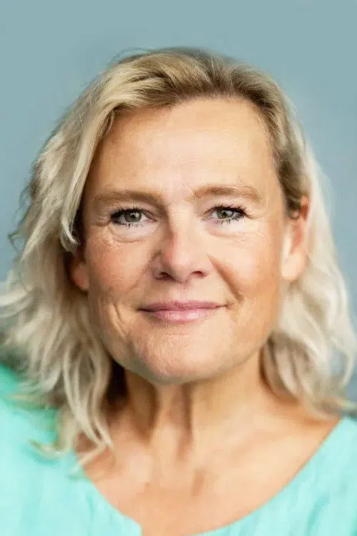 Ella Kenion
