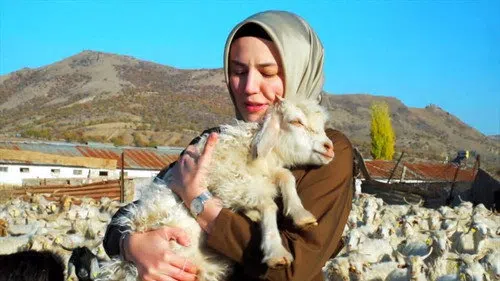 İlmek İlmek Anadolu izle afişi