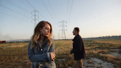 Kayıp İletişimler izle afişi