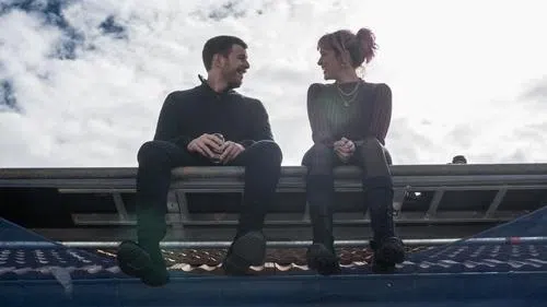 İlk Öpücükte Aşk izle