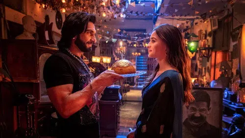 रॉकी और रानी की प्रेम कहानी izle