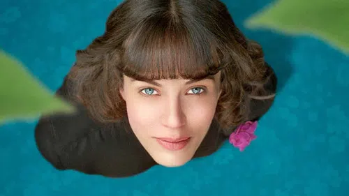 Bella Brown'un Harikalar Bahçesi izle