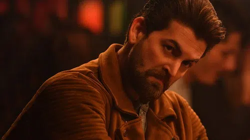 సాహో izle afişi