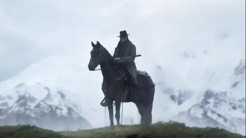 Karanlık Vadi izle afişi