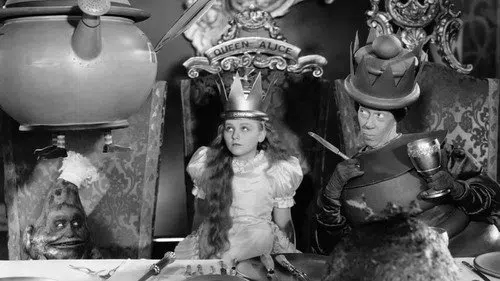 Alice Harikalar Diyarında izle afişi
