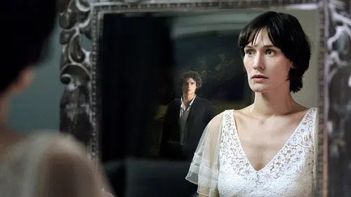 Les Revenants izle afişi