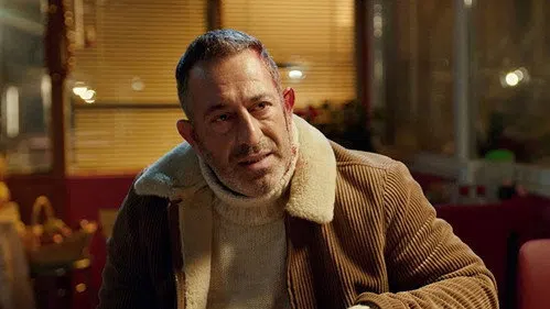 Karakomik Filmler 2: Deli izle