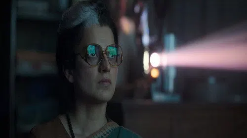 Emergency izle afişi