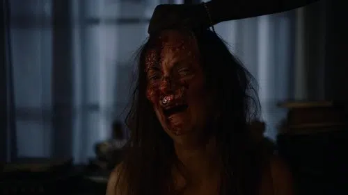 Traumatika izle afişi
