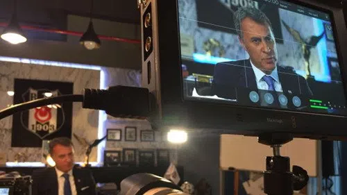 Güzel Adam Süreyya izle afişi