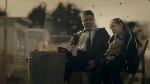 Sen de Çirkinsin izle afişi