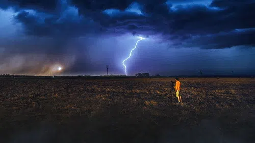 Storm Rising izle afişi