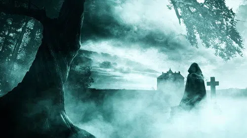 Siyahlı Kadın izle