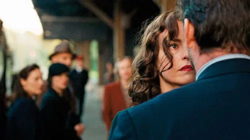 Yüzündeki Sır izle