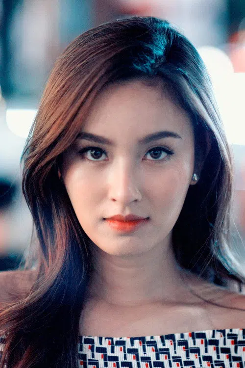 ตรีชฎา เพชรรัตน์