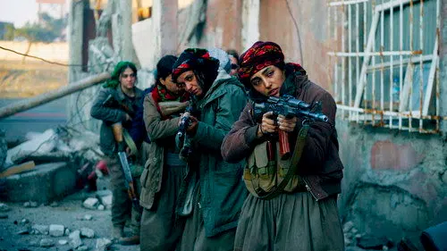Les Filles du soleil izle