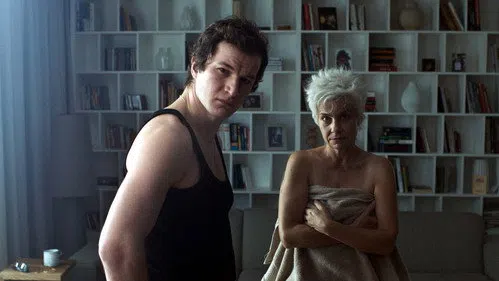Bir Daha Asla Kar Yağmayacak izle afişi