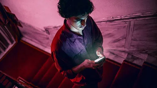 The App izle