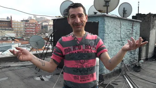 Kimsesizler Oteli izle
