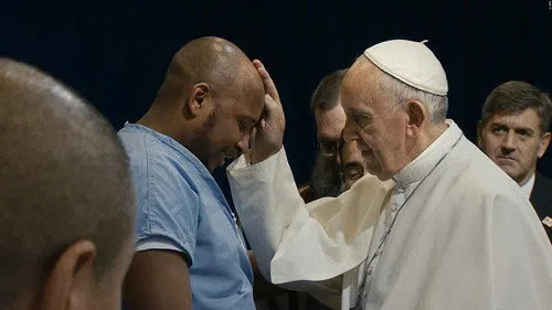 Papa Francesco izle