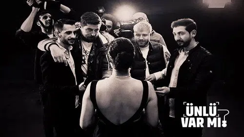 Ünlü Var Mı? izle afişi