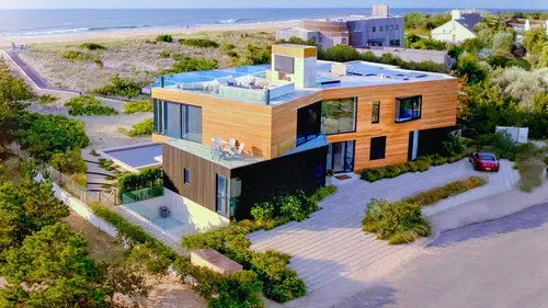 Million Dollar Beach House izle