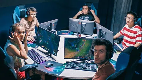 İyi Oyun izle afişi