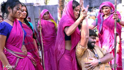 Gulaab Gang izle afişi