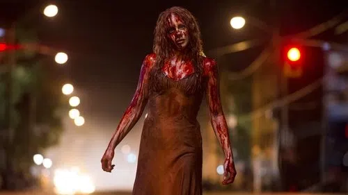 Carrie: Günah Tohumu izle afişi