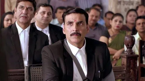 Jolly - Hukuk Fakültesi 2 / Jolly LLB 2 izle afişi